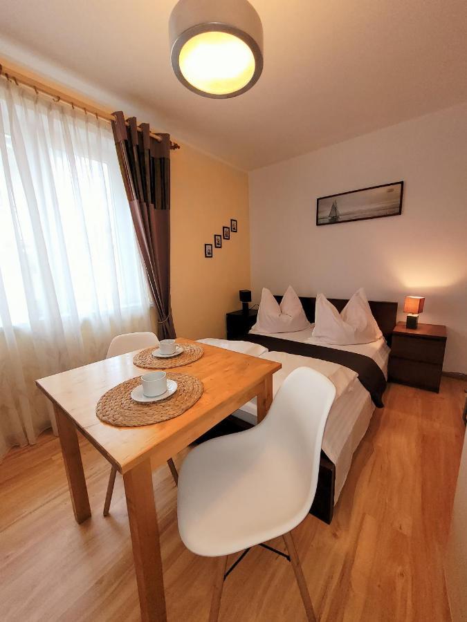 Iwona Pokoje Apartamenty Karwia Exterior foto